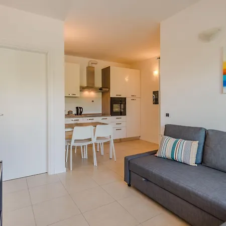 Sole E Fiori By Interhome Apartment Domaso