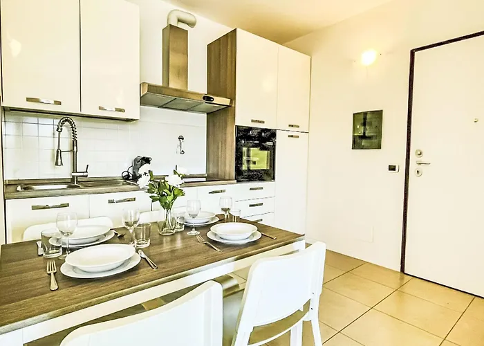 Sole E Fiori By Interhome דומאסו